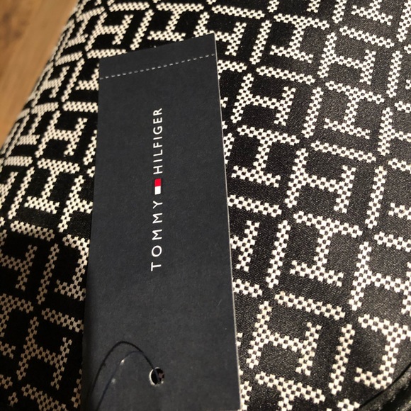 New crossbody bag Tommy Hilfiger - Picture 4 of 9
